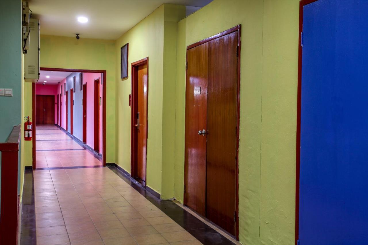Oyo 89478 Lkh Motel Kota Kinabalu Exterior foto